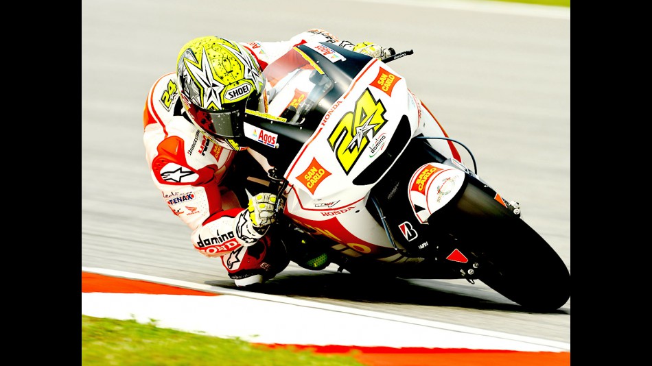 Toni Elias in action in Sepang