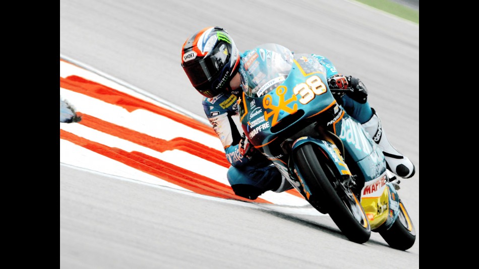 Bradley Smith in action in Sepang