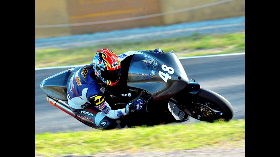 TSR6 Moto2 Bike in action