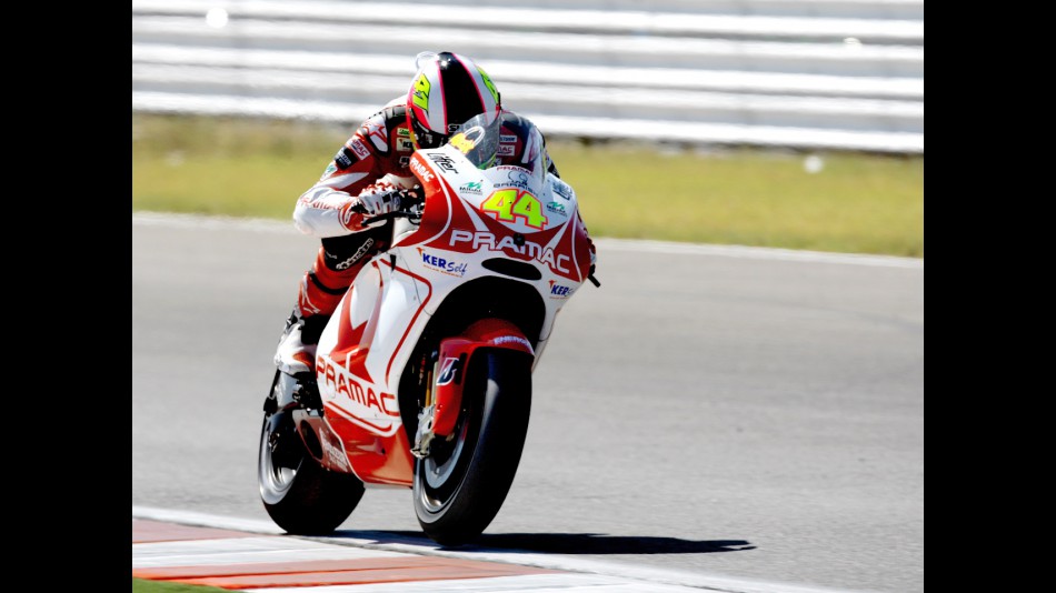 Aleix Espargaró in action