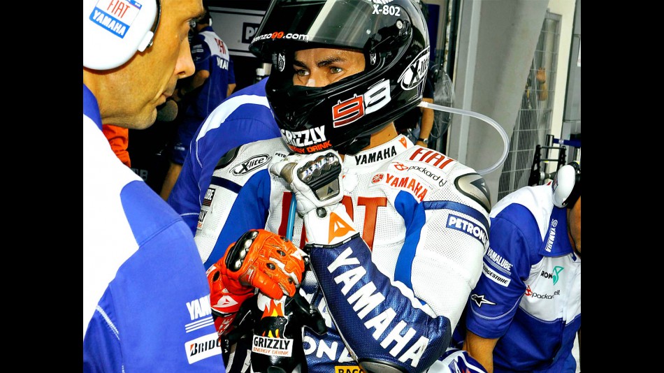 Jorge Lorenzo in the Fiat Yamaha garage