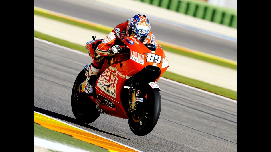 Nicky Hayden in action in Valencia