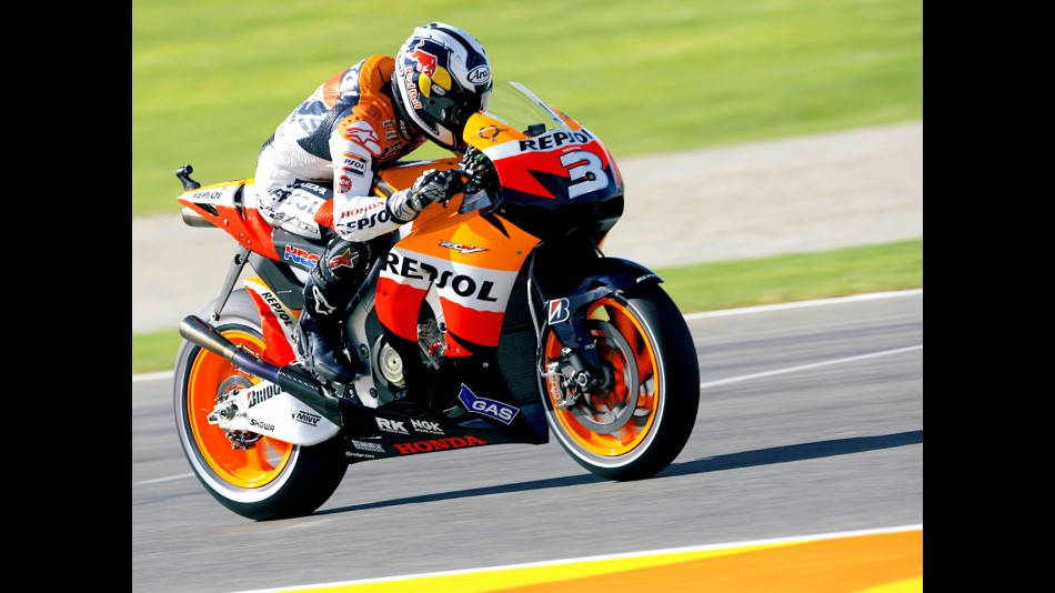 Dani Pedrosa in action in Valencia
