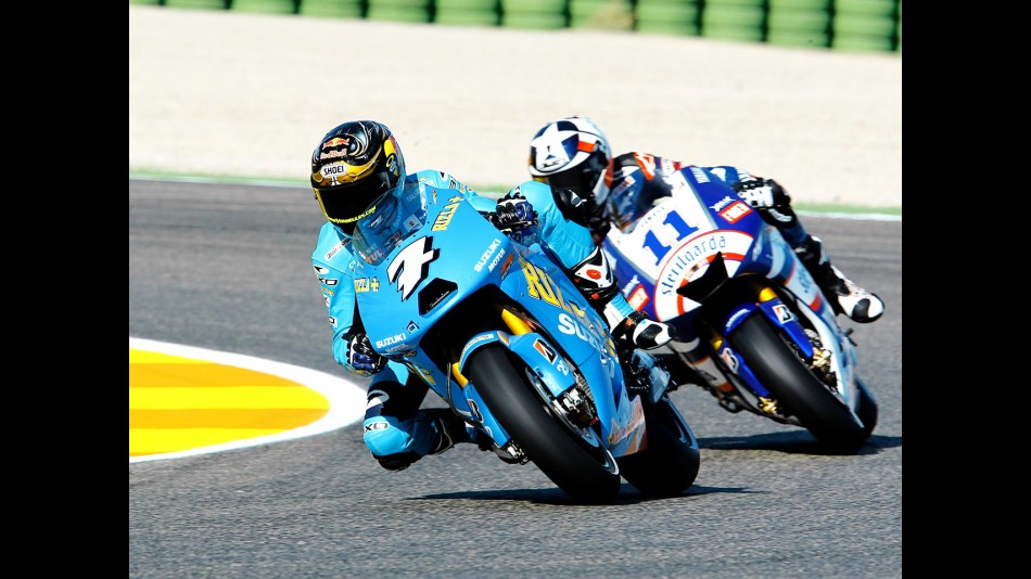 Vermeulen riding ahead of Spies in Valencia