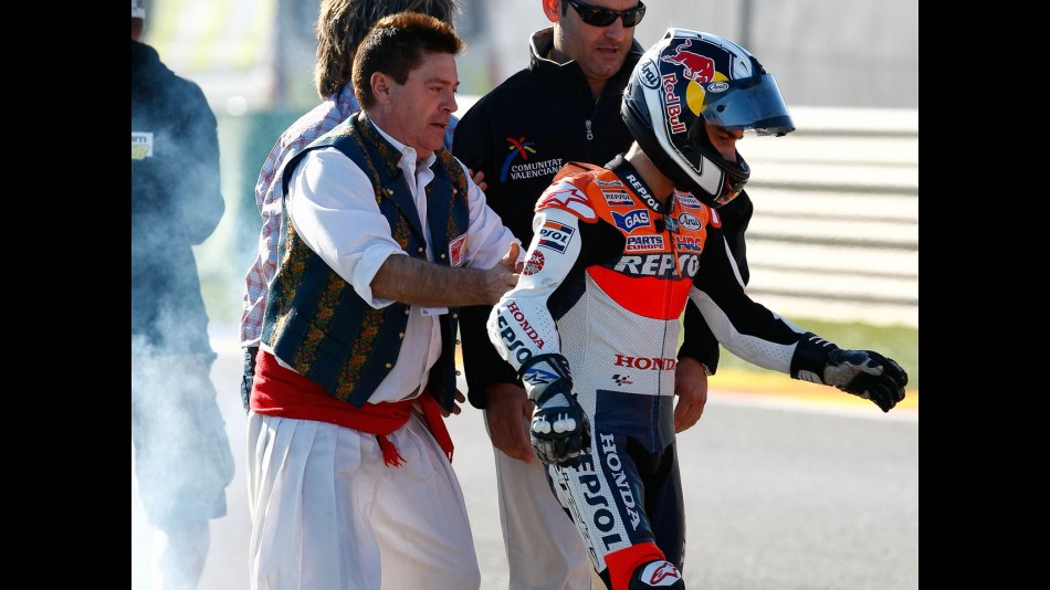 Pedrosa celebrates GP win in Valencia