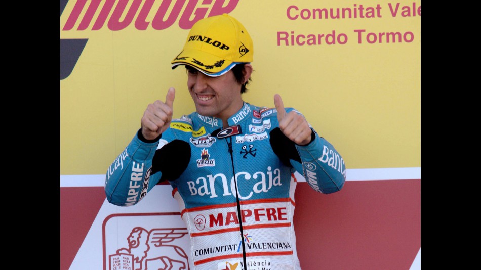 Julio Simón on the podium at Valencia
