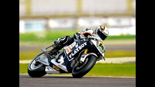 De Puniet finds grip solution in Valencia test