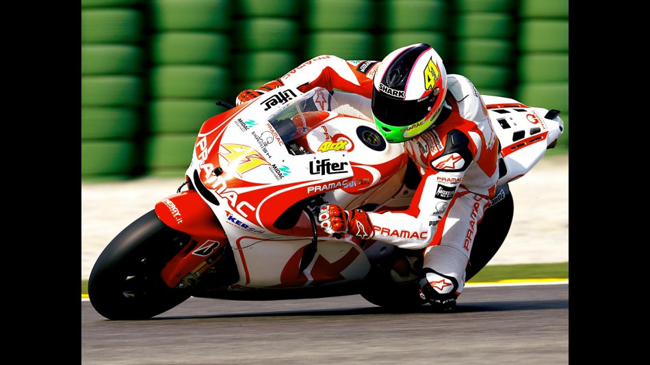 Aleix Espargaró in action at the Valencia Post GP Test