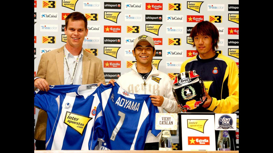 Hiroshi Aoyama visits RCD Espanyol in Barcelona