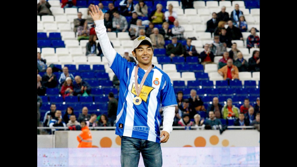 Hiroshi Aoyama visits RCD Espanyol in Barcelona