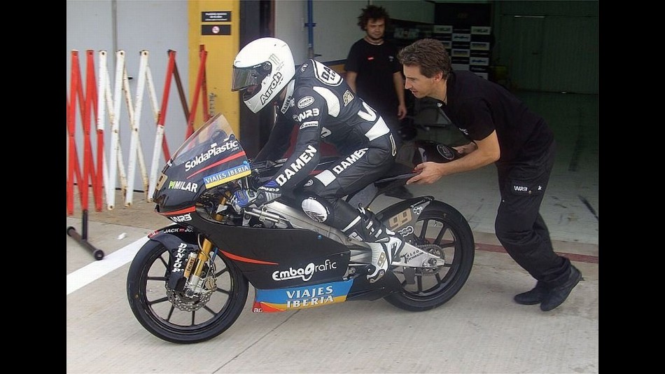 Webb pit out in Valencia circuit