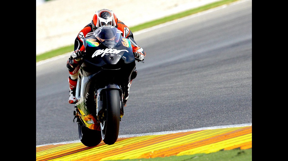 Héctor Barberá in action at the Valencia Post GP Test