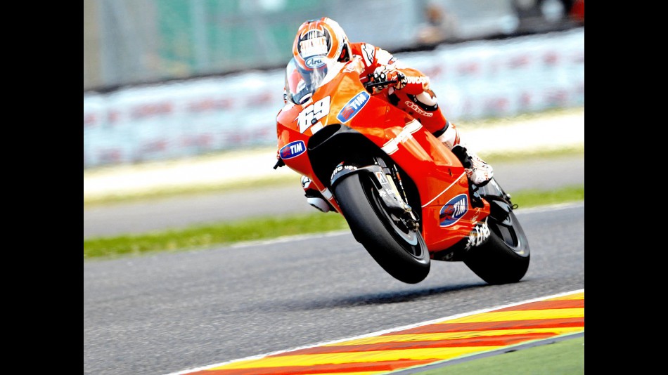 Nicky Hayden in action in Mugello