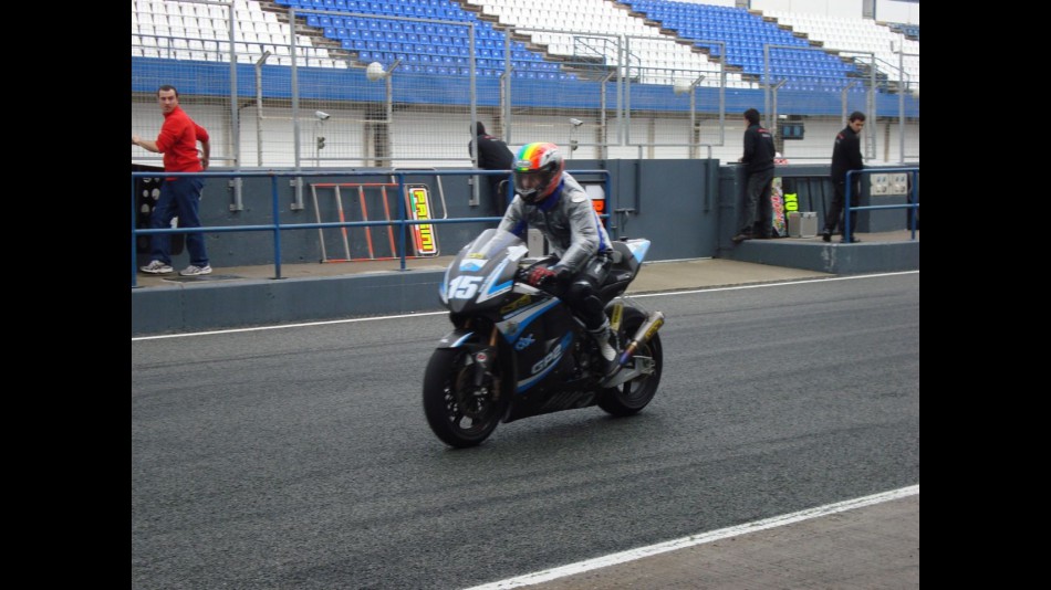 De Angelis in action at Jerez Circuit