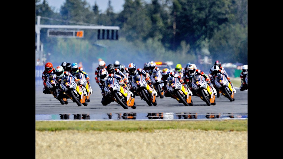 Red Bull Rookies Cup group in action