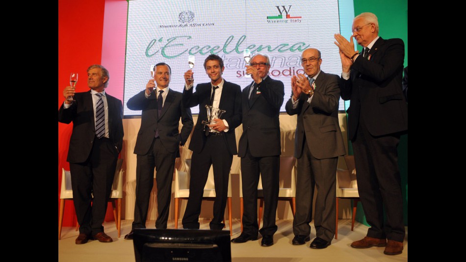 Giacomo Agostini, Foreign Minister Franco Frattini, Valentino Rossi, FIM's Vito Ippolito and Dorna CEO Carmelo Ezpeleta