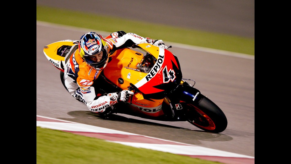 Andrea Dovizioso in action in Qatar