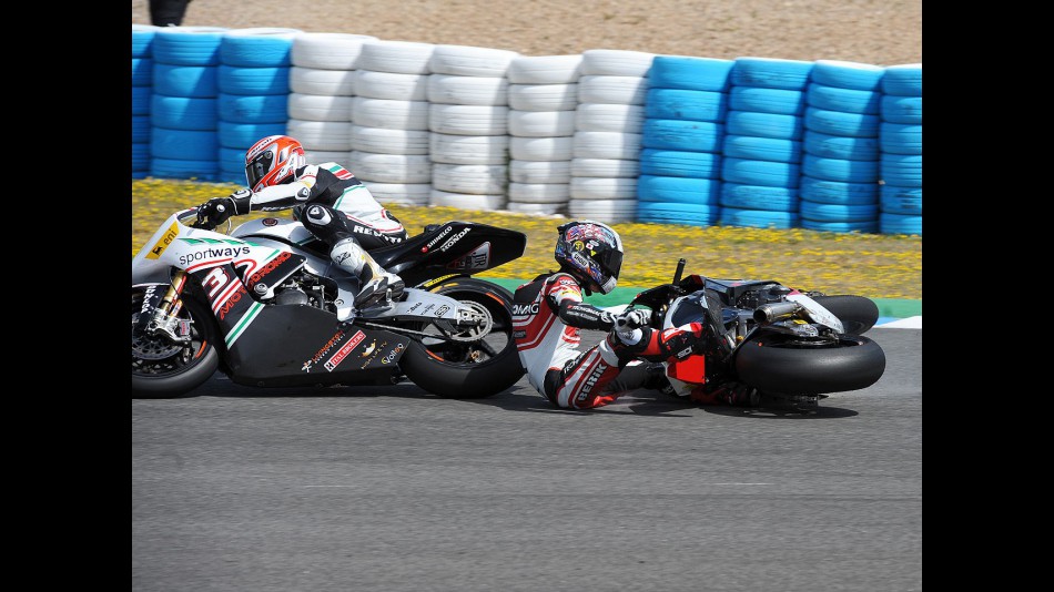 Corsi and Tomizawa crash during Moto2 race in Jerez