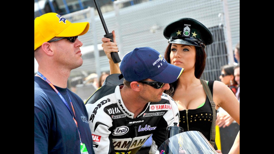 Colin Edwards at the starting grid in Jerez