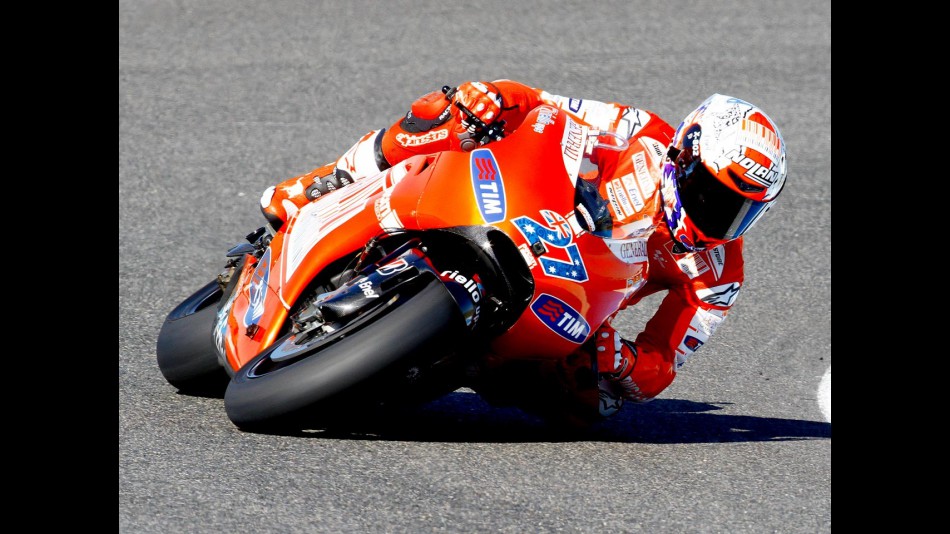Casey Stoner in action in Le Mans