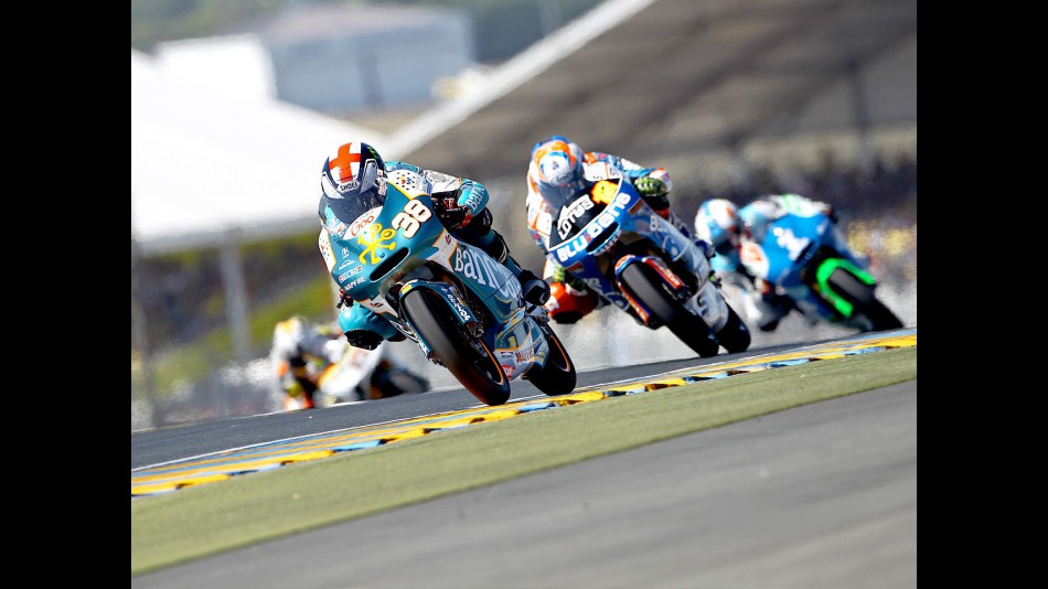 125cc Group in action in Le Mans