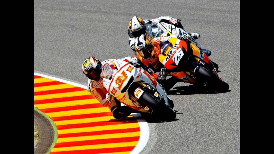 Melandri, Pedrosa and De Puniet in action in Mugello