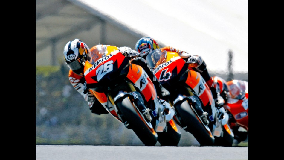 Pedrosa and Dovizioso in action
