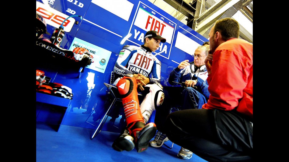 Jorge Lorenzo in the Fiat Yamaha garage