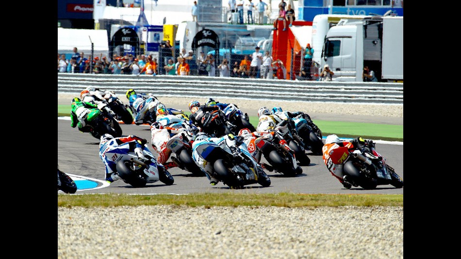 Moto2 group in action in Assen