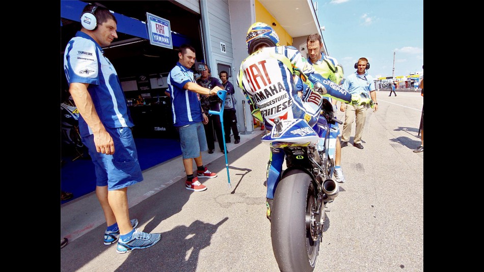 Valentino Rossi at the pit lane in Sachsenring
