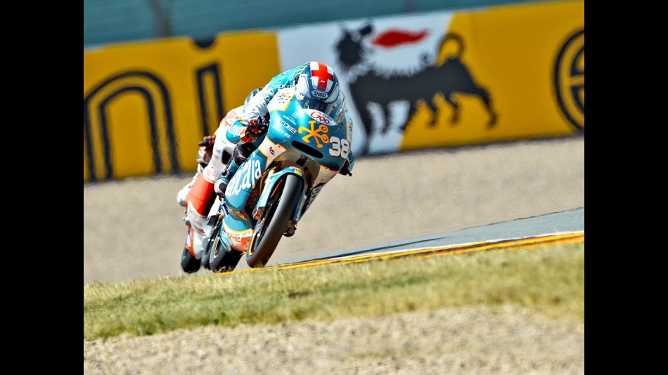 Bradley Smith in action in Sachsenring