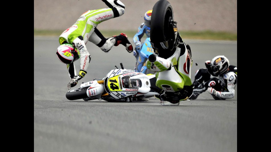 Espargaró, Bautista and De Puniet crash during the race in Sachsenring