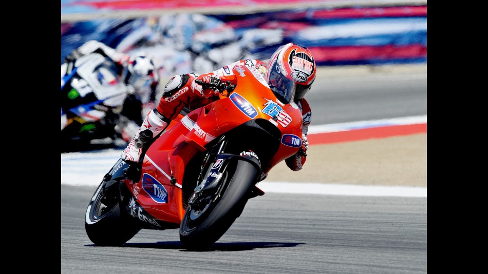 Nicky Hayden in action in Laguna Seca