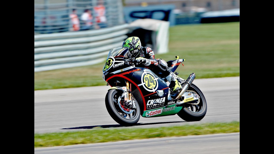 Toni Elías in action at Indianapolis