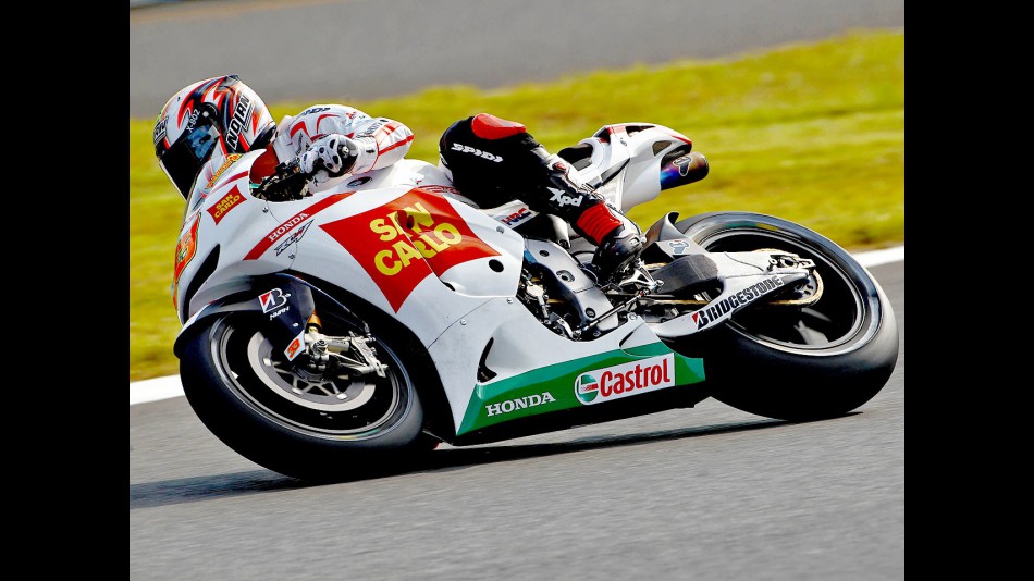 Marco Melandri in action at Motegi