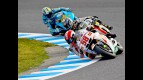 Simoncelli riding ahead of MotoGP group at Motegi