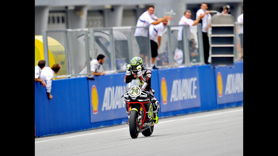Toni Elías celebrates 2010 Moto2 World Championship at Sepang