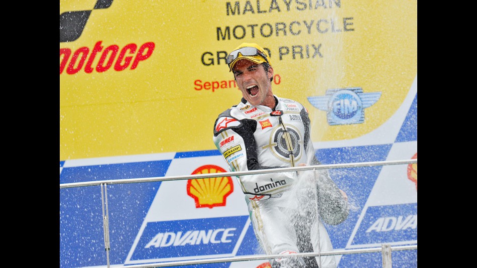 Toni Elías celebrates 2010 Moto2 World Championship at Sepang
