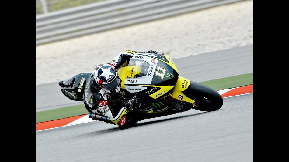 Ben Spies in action at Sepang