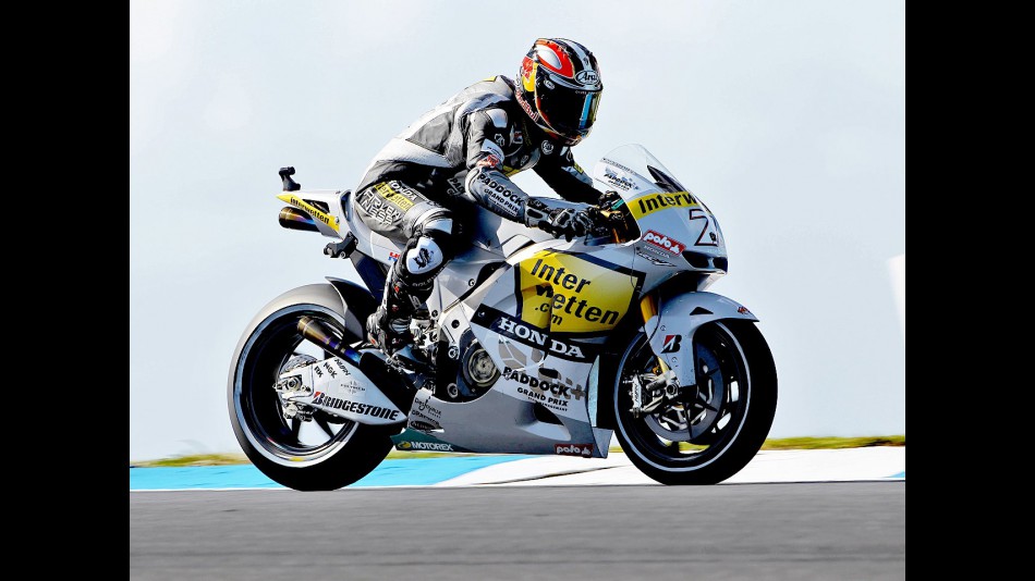 Hiroshi Aoyama in action at Phillip Island