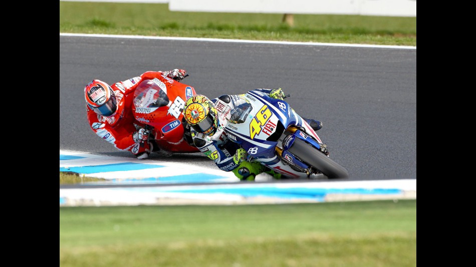 Rossi riding ahead of Hayden at Phillip Island