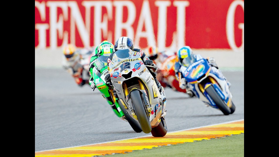 Moto2 group in action in Valencia
