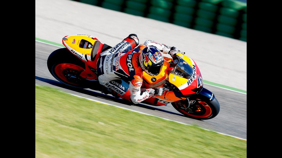 Andrea Dovizioso in action at Valencia test