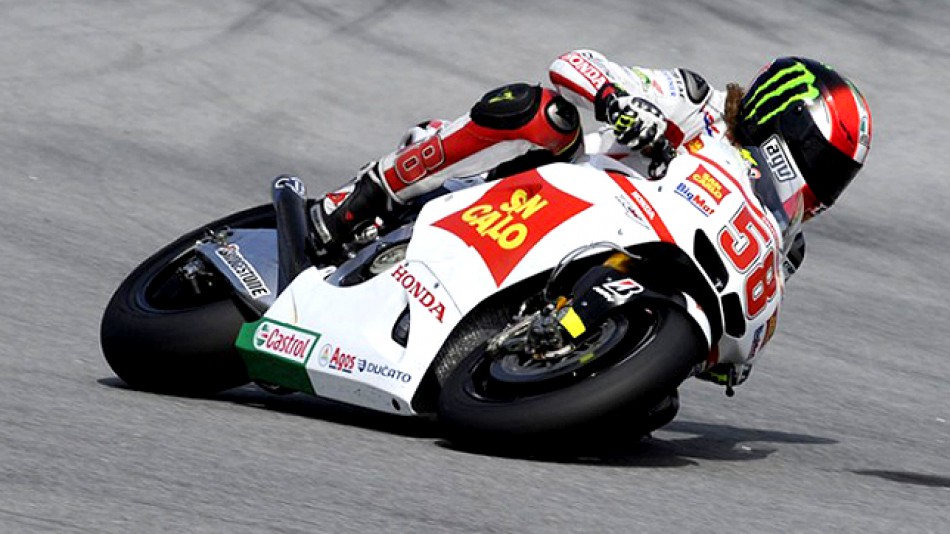 Marco Simoncelli in action at Sepang test