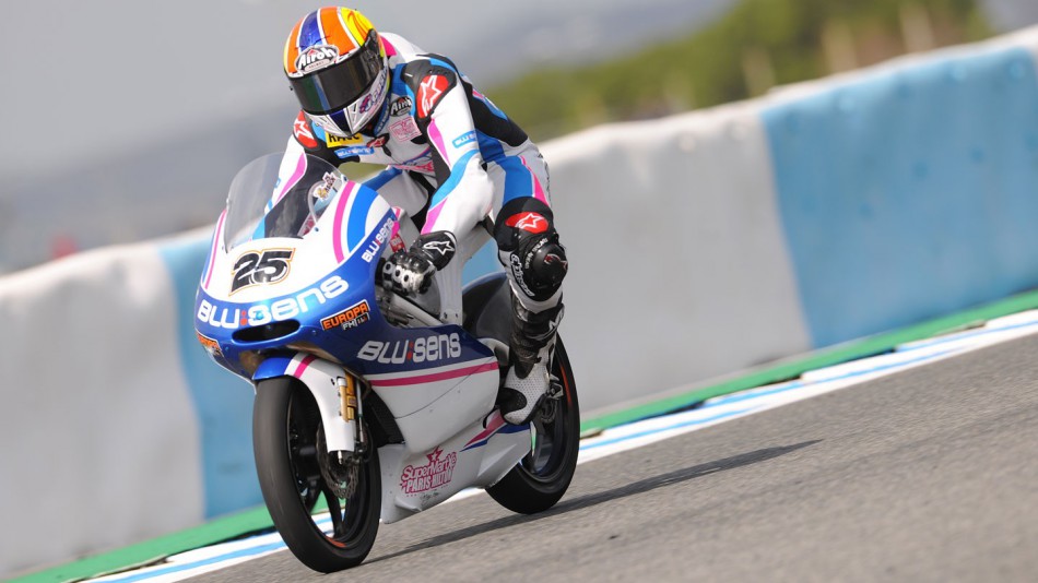 Maverick Viñales in action at the Jerez test