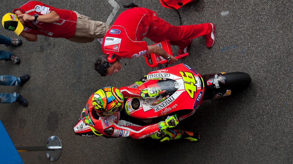 valentino rossi 2011 team. Valentino Rossi, Ducati Team,