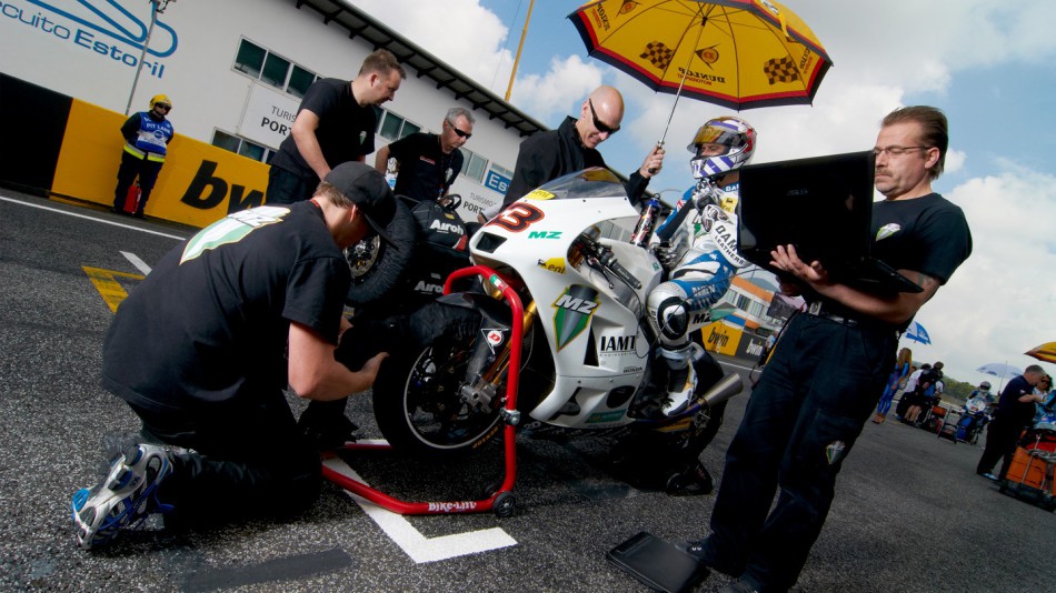 Anthony West, MZ Racing Team, Estoril RAC - © Copyright Alex Chailan & David Piolé