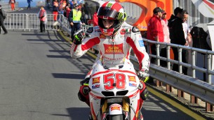 fellow motogp riders pay tribute to marco simoncelli