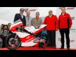 The Mahindra MGP30 is unveiled at Valencia by Anand Mahindra, Manel Arroyo (Dorna), Anoop Mathur, Mufaddal Choonia and Alberto S