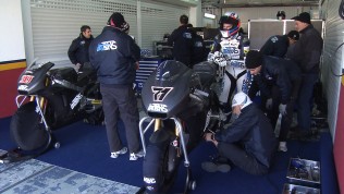 Redding under lap record at Valencia